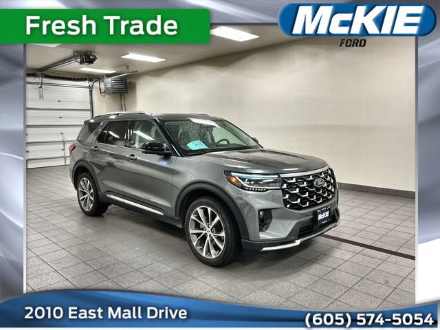 Certified 2025 Ford Explorer Platinum w/ Ultimate Package AWD/4WD image 1