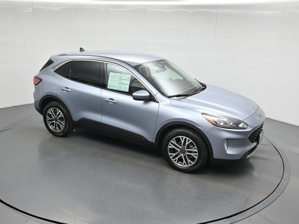 Certified 2022 Ford Escape SEL w/ Class II Trailer Tow Package image 4