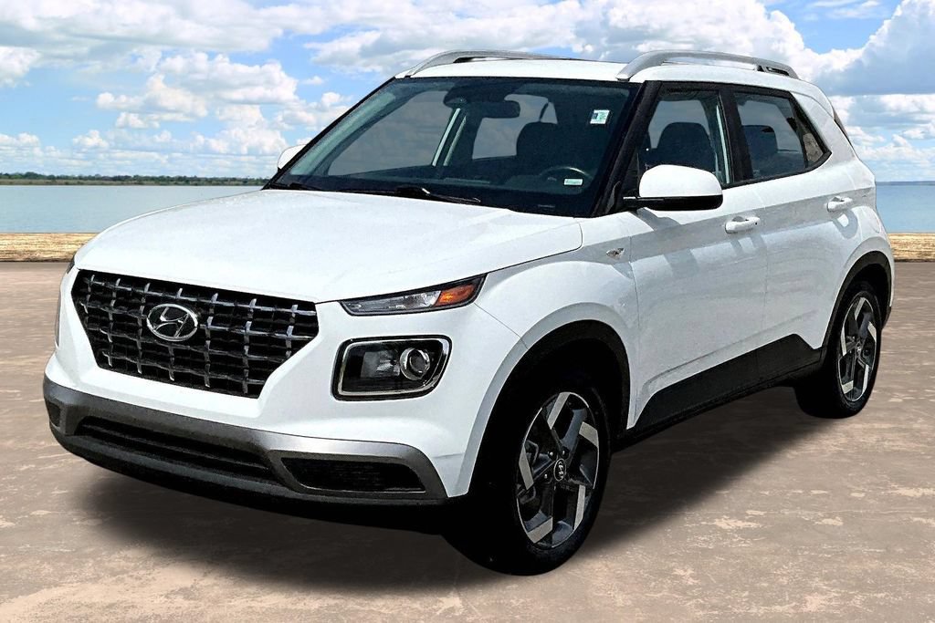 Used 2025 Hyundai Venue SEL FWD image 4