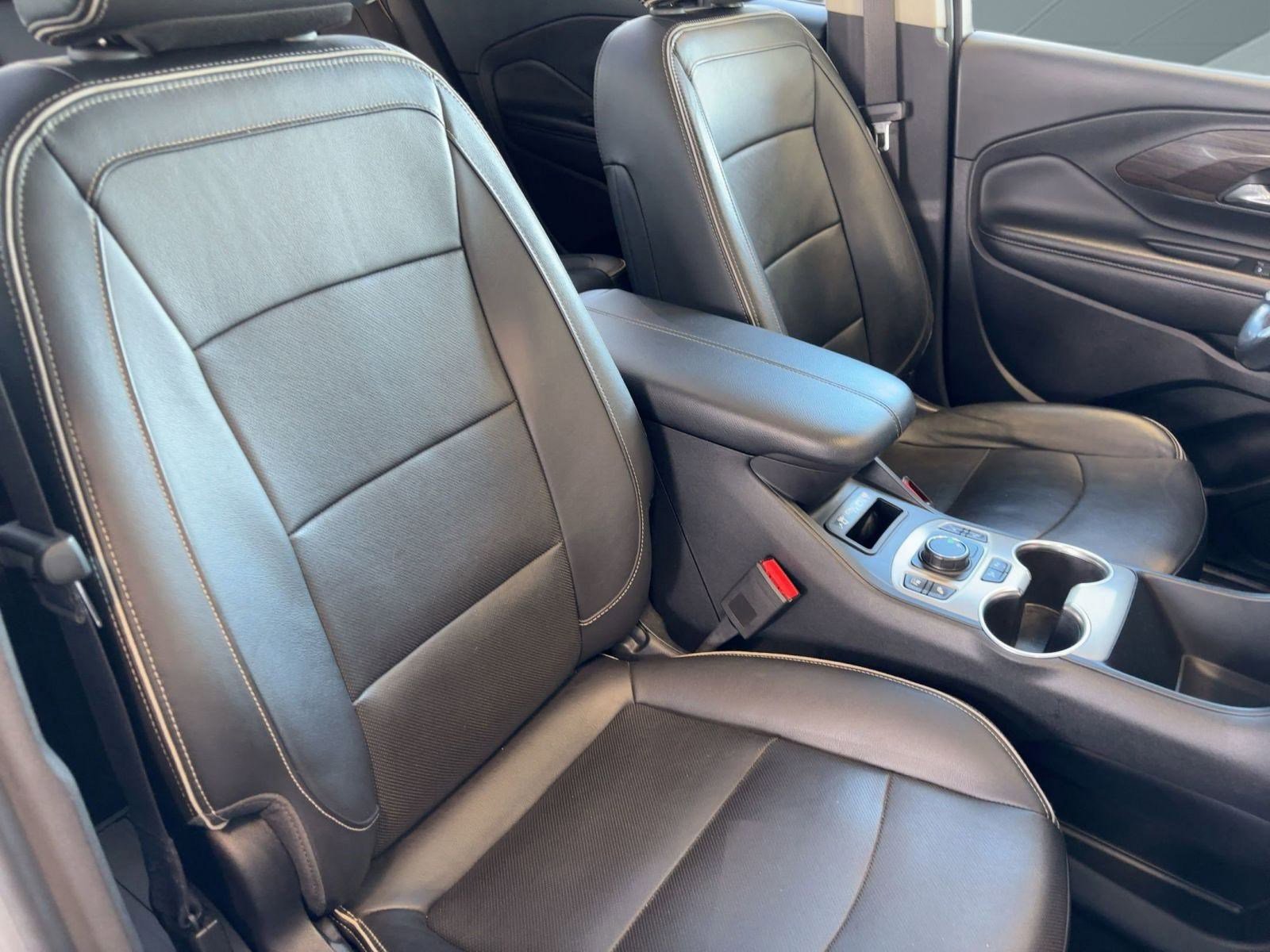 Used 2019 GMC Terrain Denali w/ Advanced Safety Package image 32