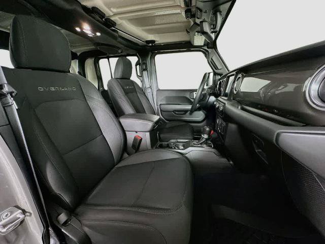 Used 2022 Jeep Gladiator Overland AWD/4WD image 15
