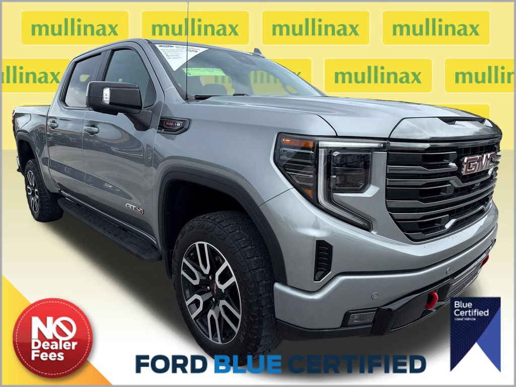 Used 2024 GMC Sierra 1500 AT4 w/ Technology Package AWD/4WD image 1