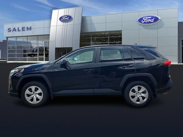 Used 2023 Toyota RAV4 LE AWD/4WD image 5