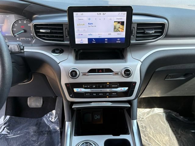 Certified 2024 Ford Explorer XLT w/ Equipment Group 202A AWD/4WD image 15