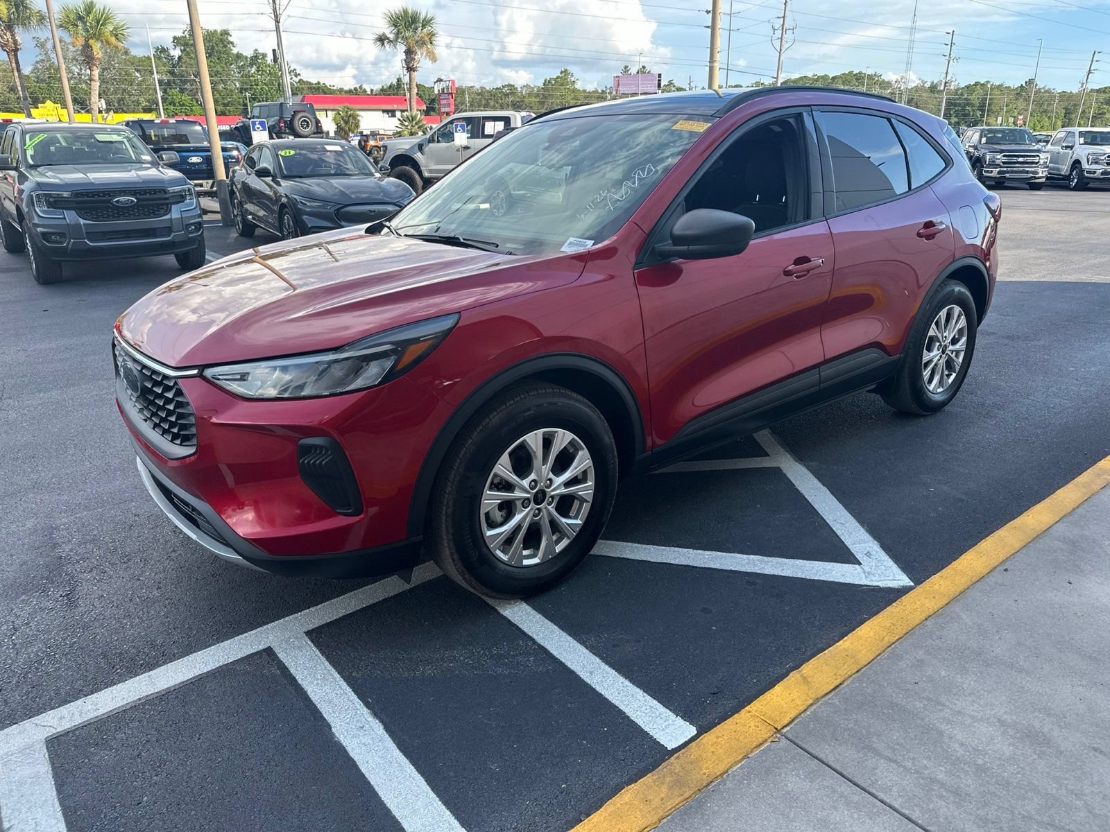 Certified 2025 Ford Escape Active FWD image 8