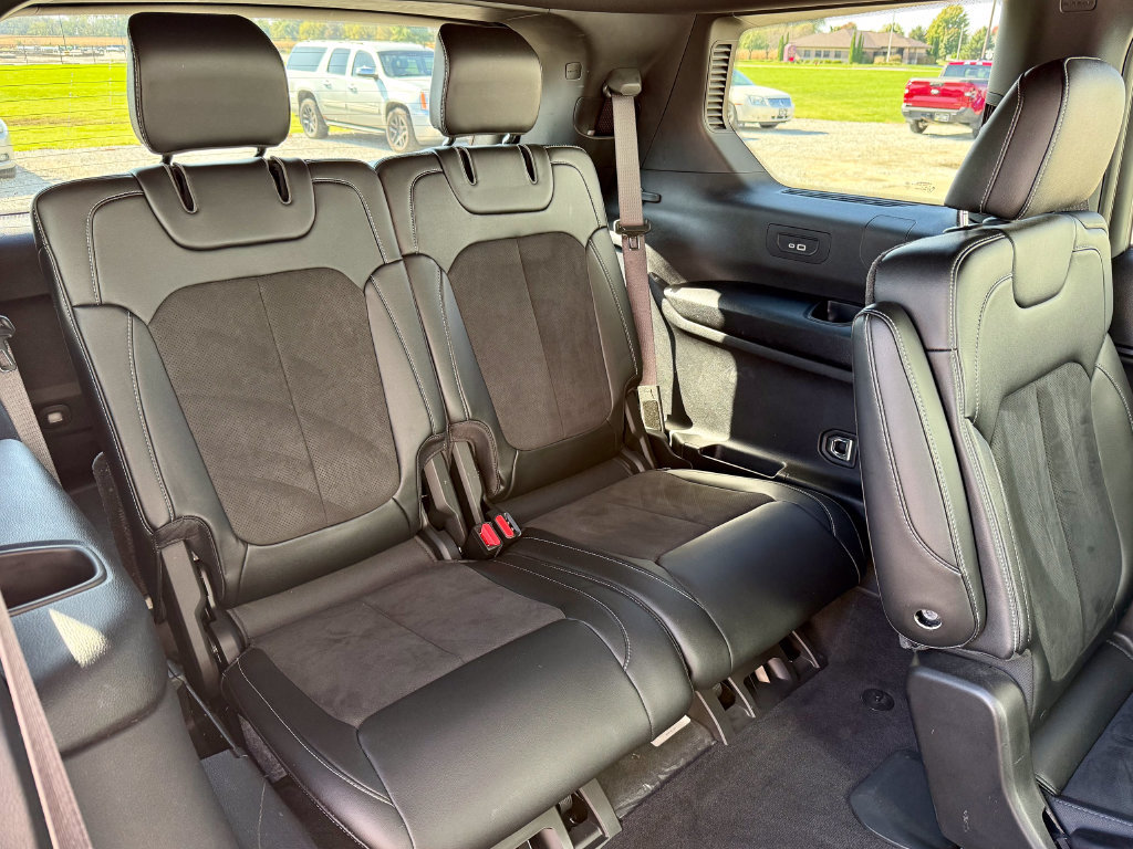 Used 2021 Jeep Grand Cherokee L Laredo AWD/4WD image 21