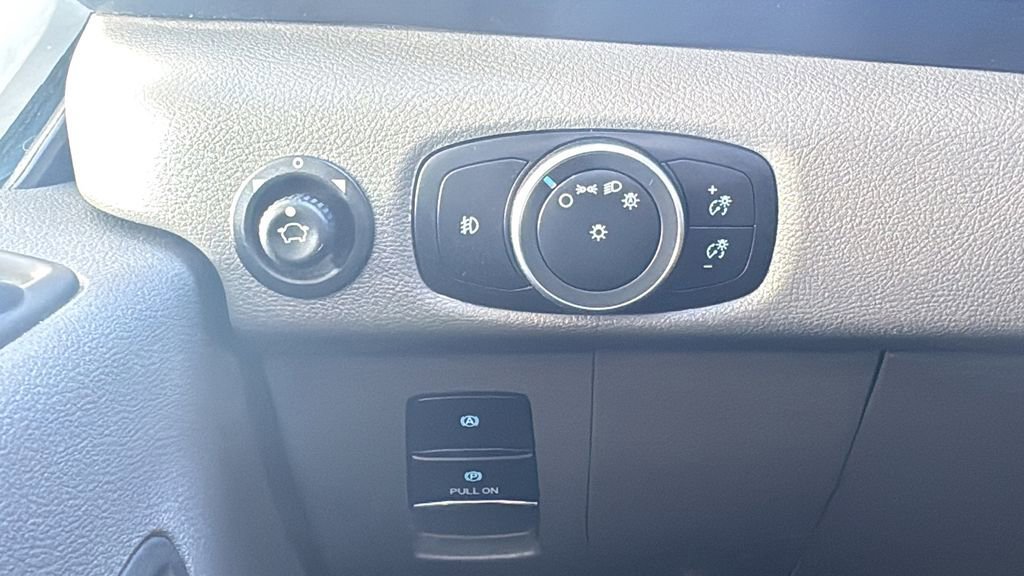 Certified 2022 Ford Transit 350 XLT RWD image 16