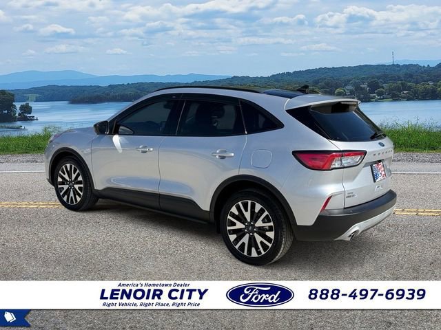 Certified 2020 Ford Escape SE Sport image 3