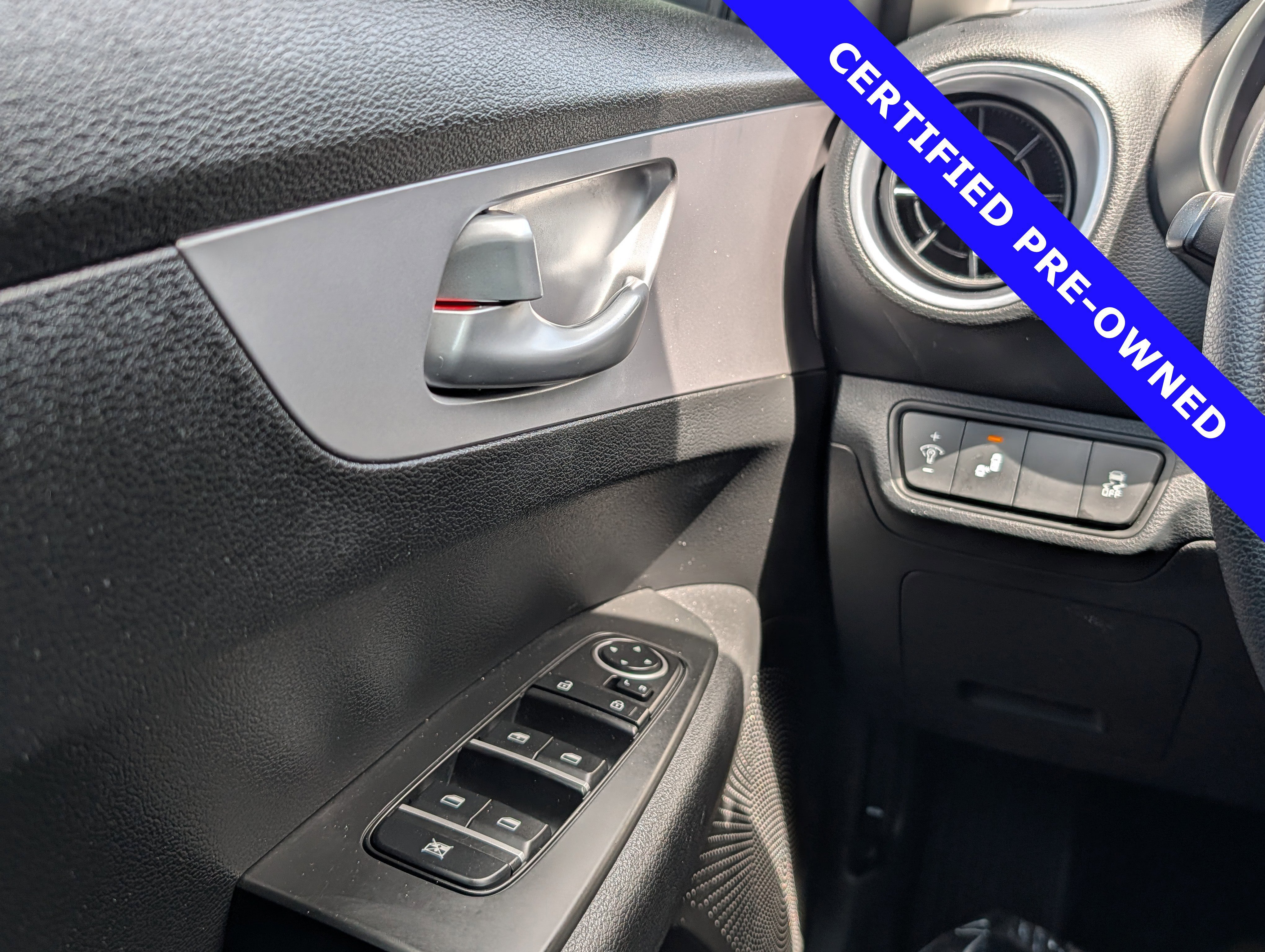 Used 2023 Kia Forte LXS w/ LXS Technology Package FWD image 22