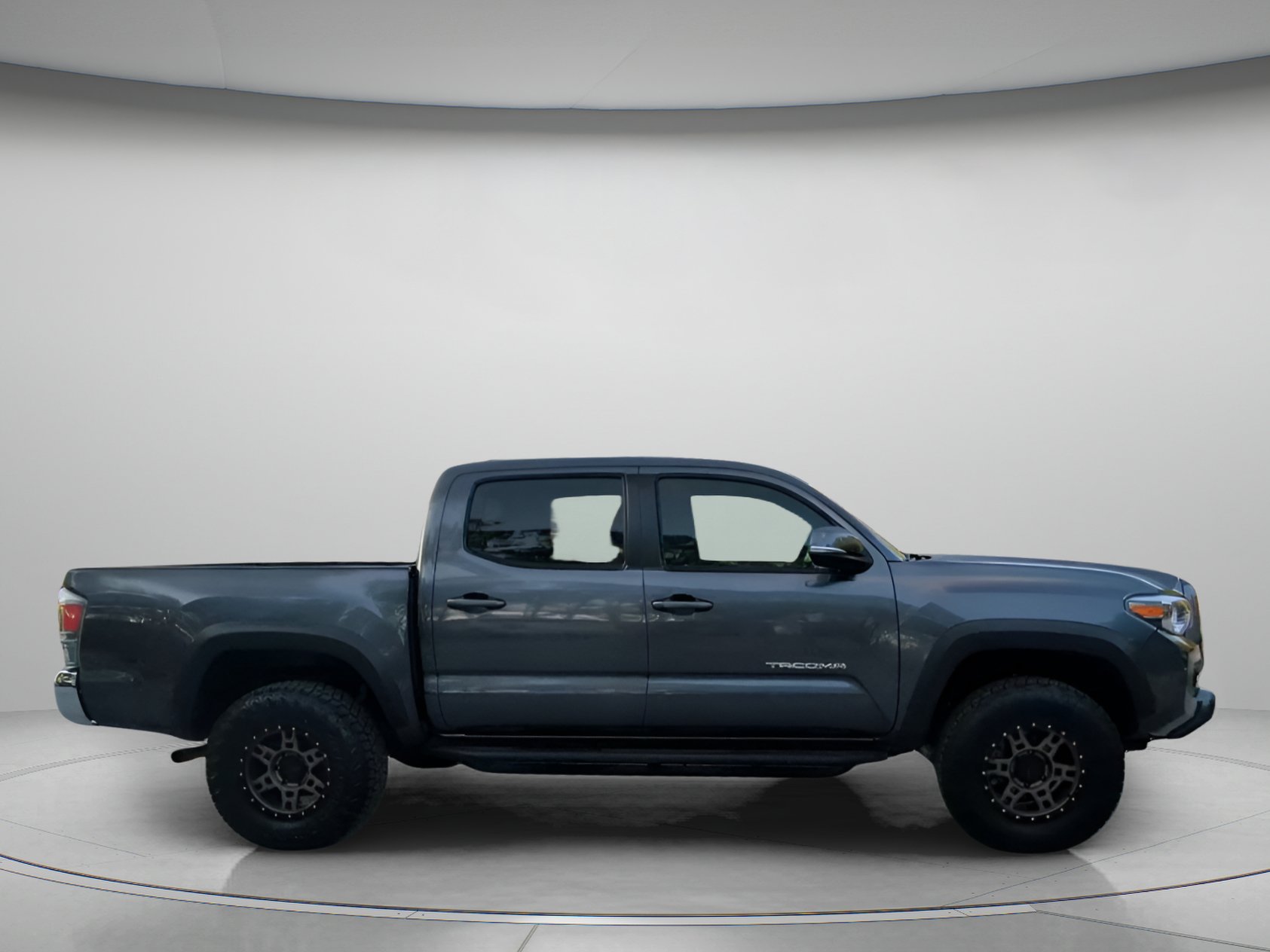 Used 2021 Toyota Tacoma TRD Off-Road AWD/4WD image 32
