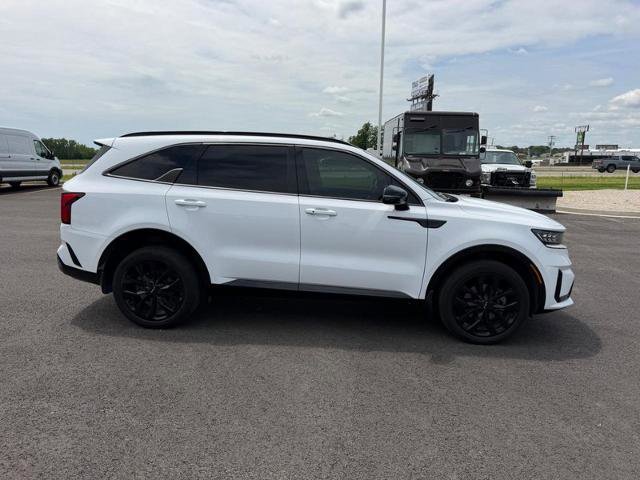 Used 2022 Kia Sorento SX AWD/4WD image 4