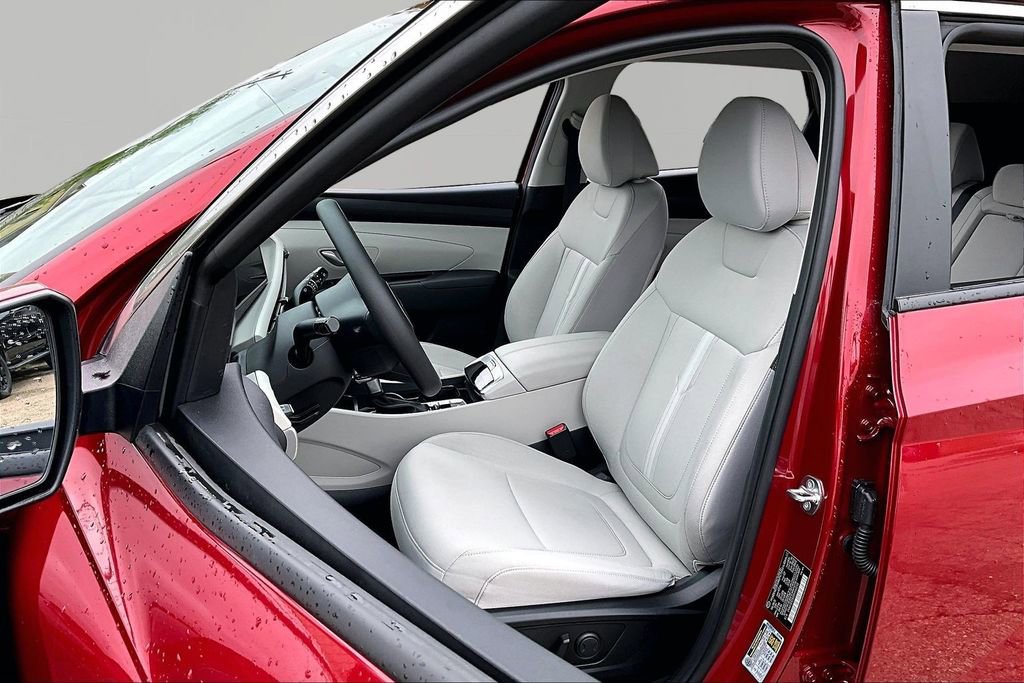 Used 2025 Hyundai Tucson SEL FWD image 25