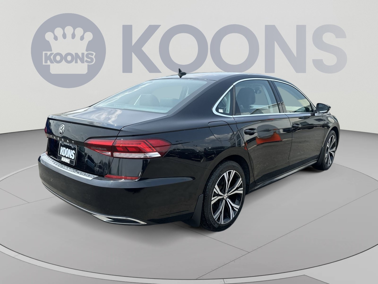 Used 2022 Volkswagen Passat 2.0T SE FWD image 11