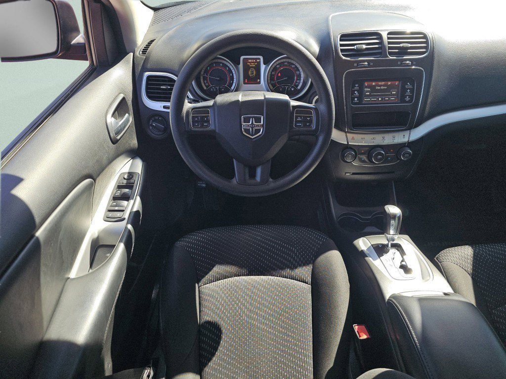 Used 2017 Dodge Journey SE w/ Flexible Seating Group FWD image 10
