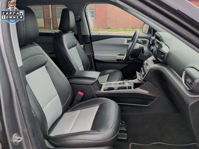 Certified 2023 Ford Explorer XLT w/ Equipment Group 202A RWD image 22