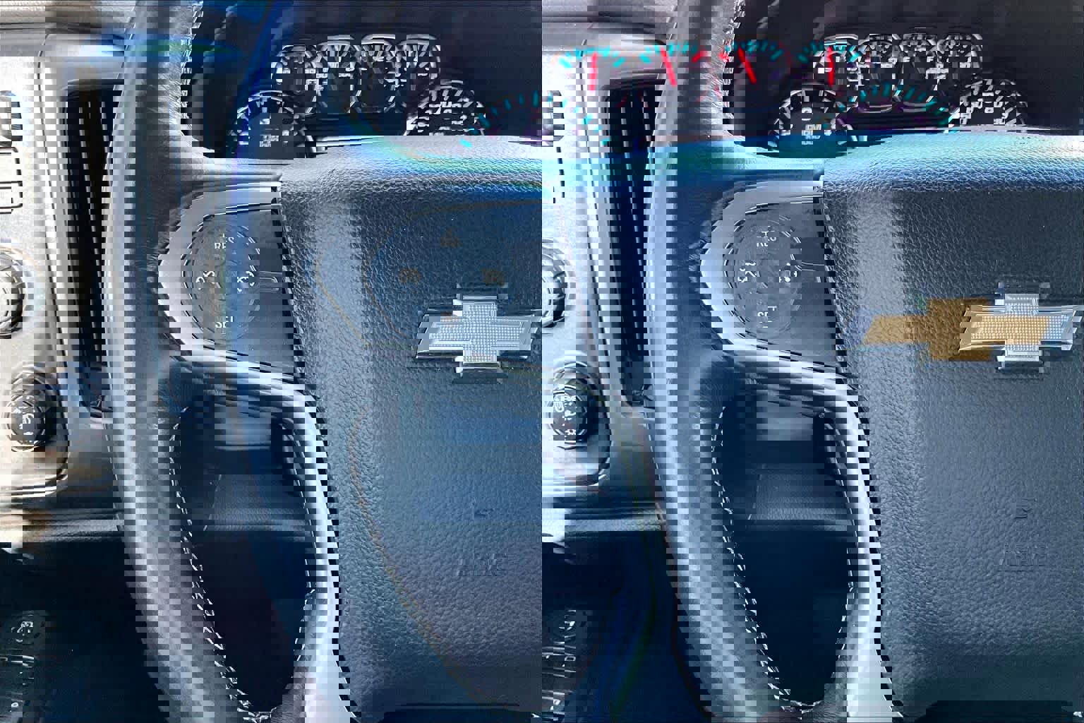 Used 2017 Chevrolet Silverado 1500 LT w/ Texas Edition AWD/4WD image 26