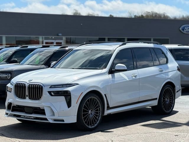 Used 2024 BMW ALPINA XB7 AWD/4WD image 46