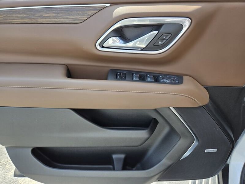 Used 2024 Chevrolet Tahoe High Country w/ Premium Package image 36