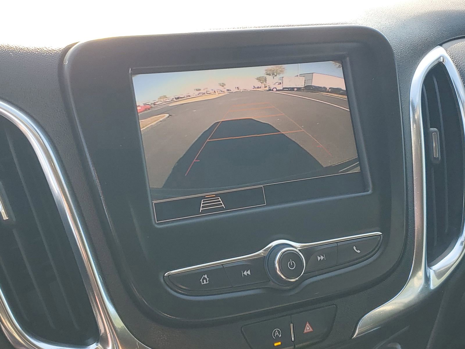 Used 2024 Chevrolet Equinox LT image 26