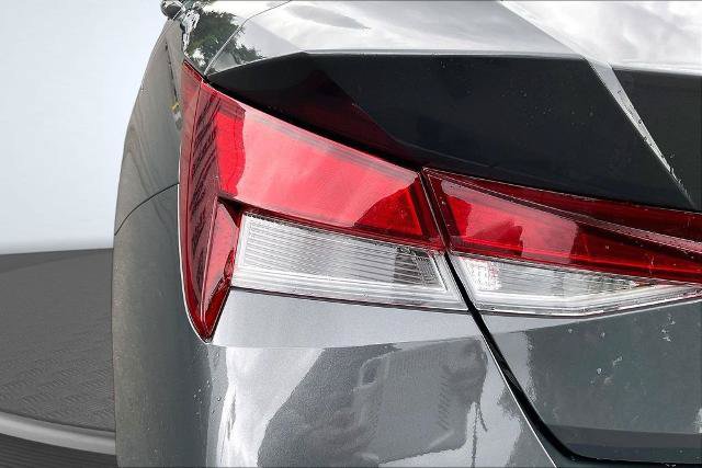 Used 2024 Hyundai Elantra SEL FWD image 29