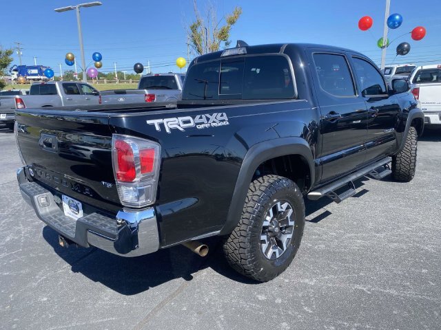 Used 2021 Toyota Tacoma TRD Off-Road AWD/4WD image 7