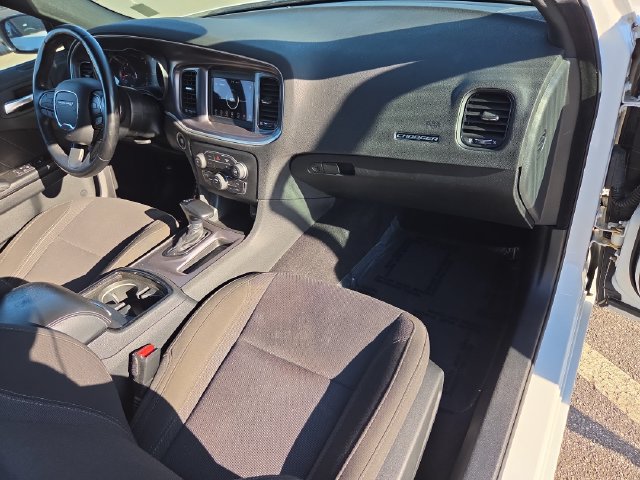 Used 2019 Dodge Charger SXT w/ Blacktop Package RWD image 29