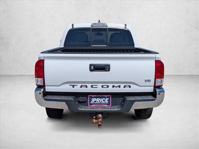 Used 2017 Toyota Tacoma SR5 w/ Tow Package RWD image 6