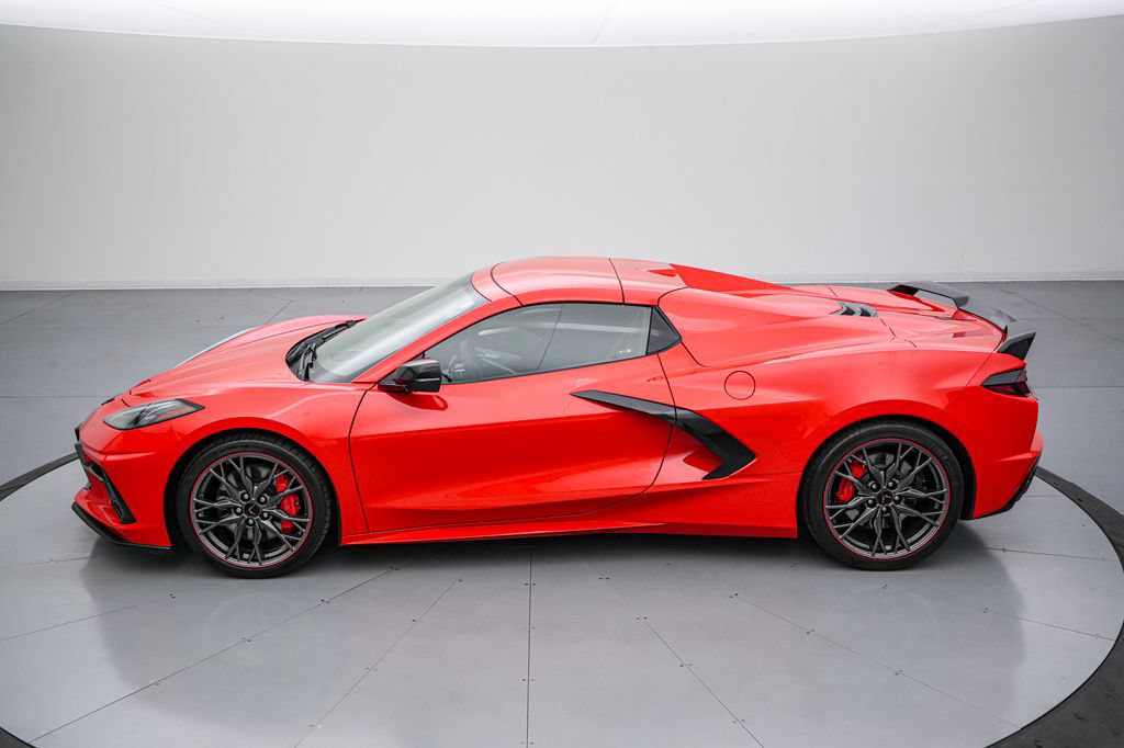 Used 2023 Chevrolet Corvette Stingray Premium Conv w/ Z51 Performance Package RWD image 9
