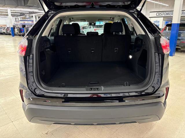 Certified 2024 Ford Edge SE image 9