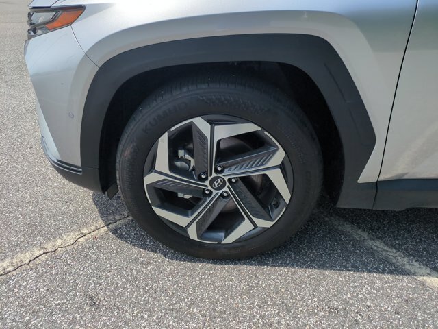 Used 2024 Hyundai Tucson Limited FWD image 11