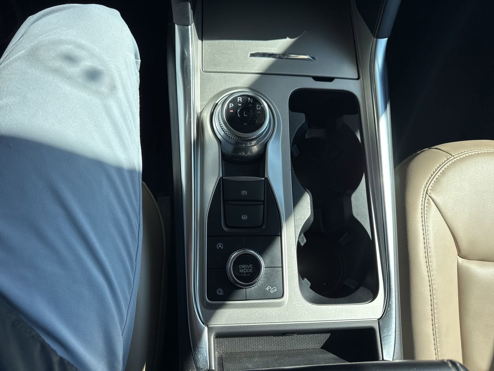 Certified 2023 Ford Explorer XLT w/ Equipment Group 202A image 33