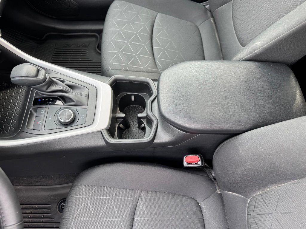 Used 2024 Toyota RAV4 XLE w/ Convenience Package AWD/4WD image 12