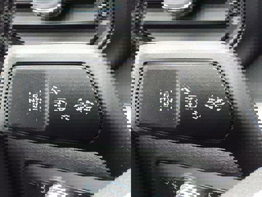 Certified 2022 Ford Explorer XLT image 23