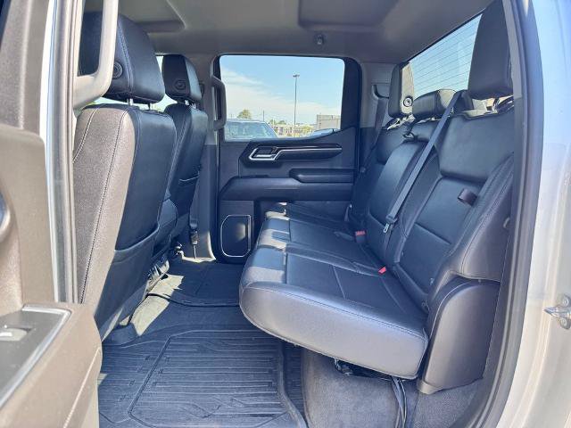 Used 2022 GMC Sierra 1500 SLT AWD/4WD image 17