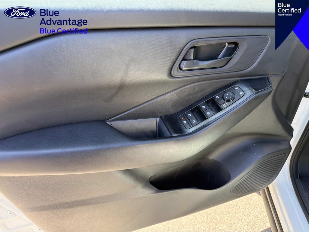 Used 2024 Nissan Rogue S FWD image 14