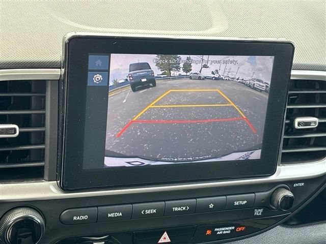 Used 2023 Hyundai Venue SEL FWD image 22