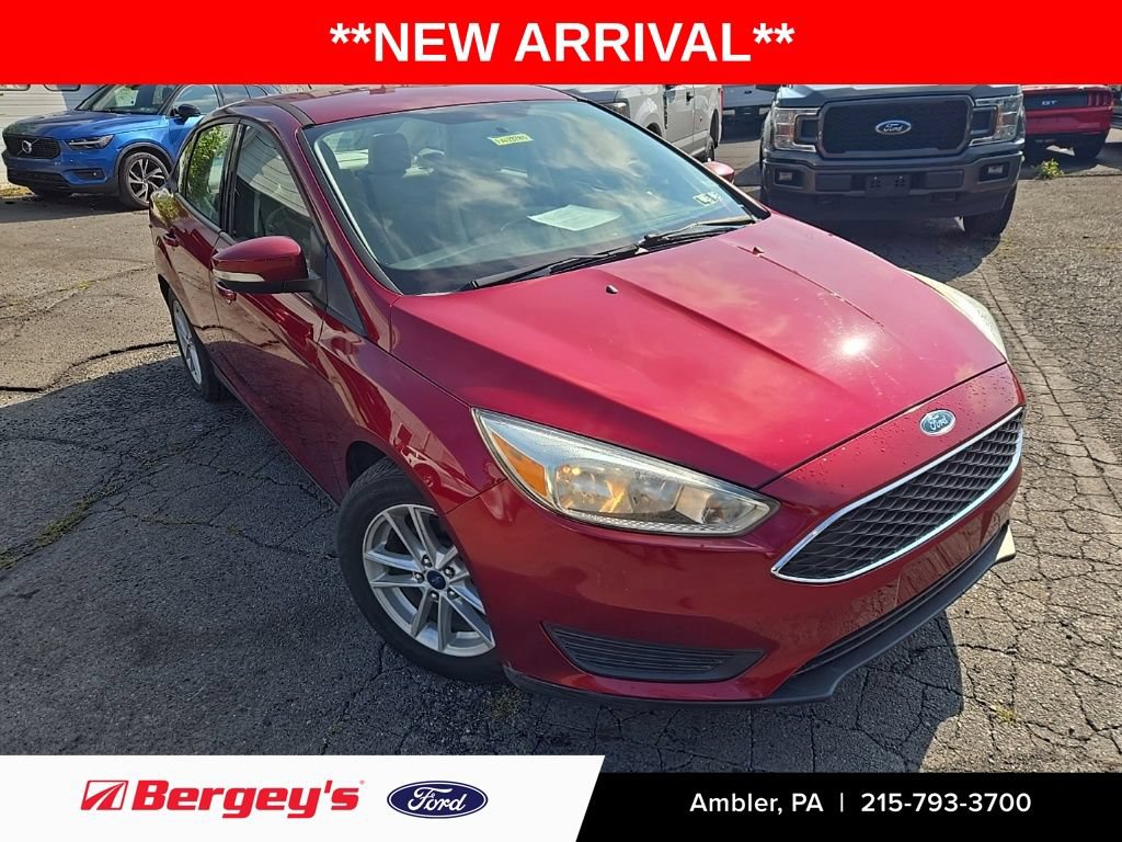 Certified 2017 Ford Focus SE FWD image 1