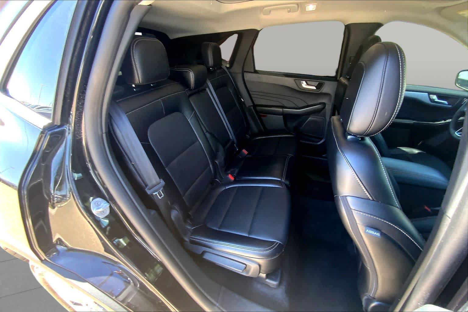 Certified 2025 Ford Escape Platinum AWD/4WD image 20