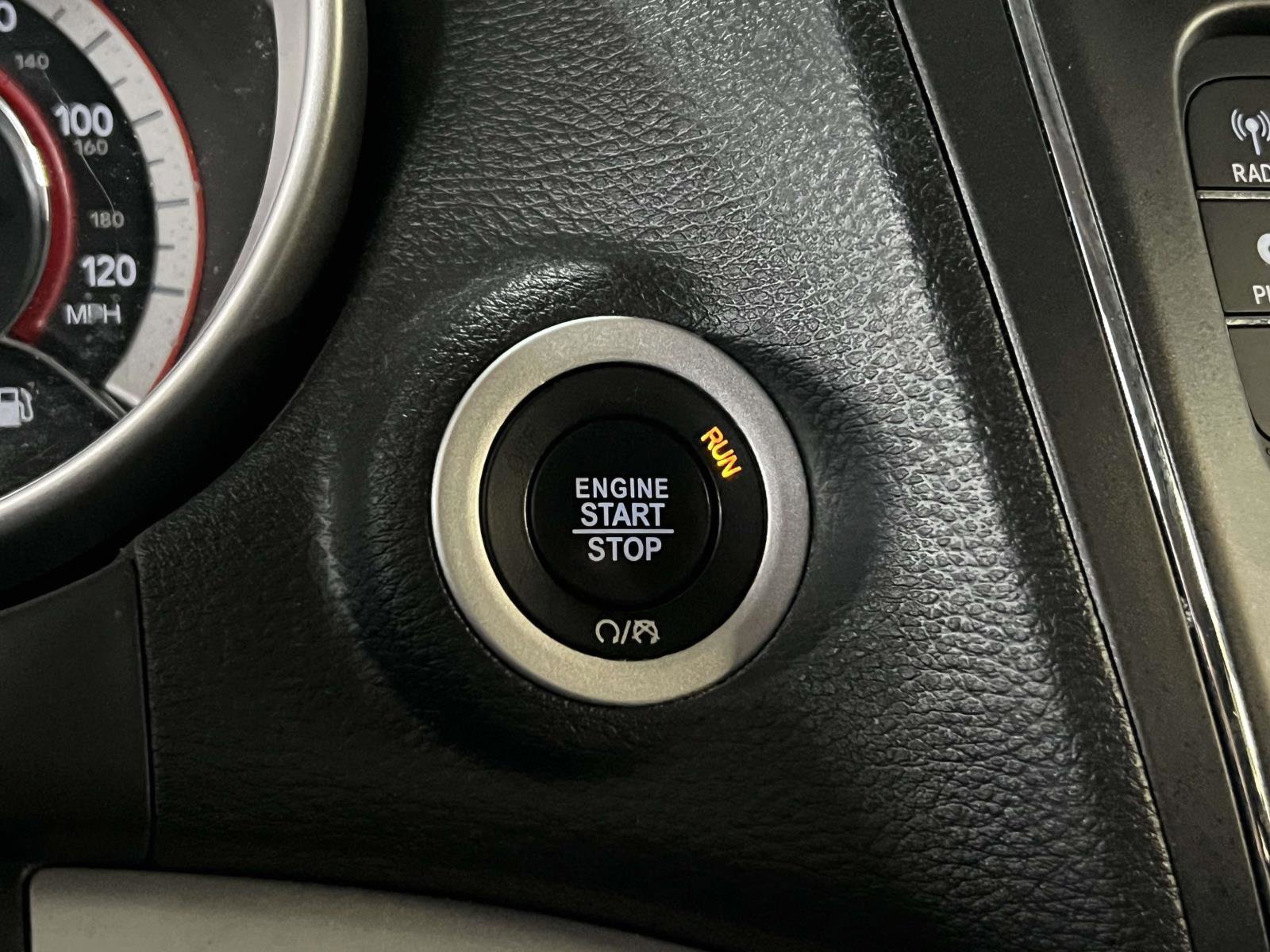 Used 2017 Dodge Journey SE image 23