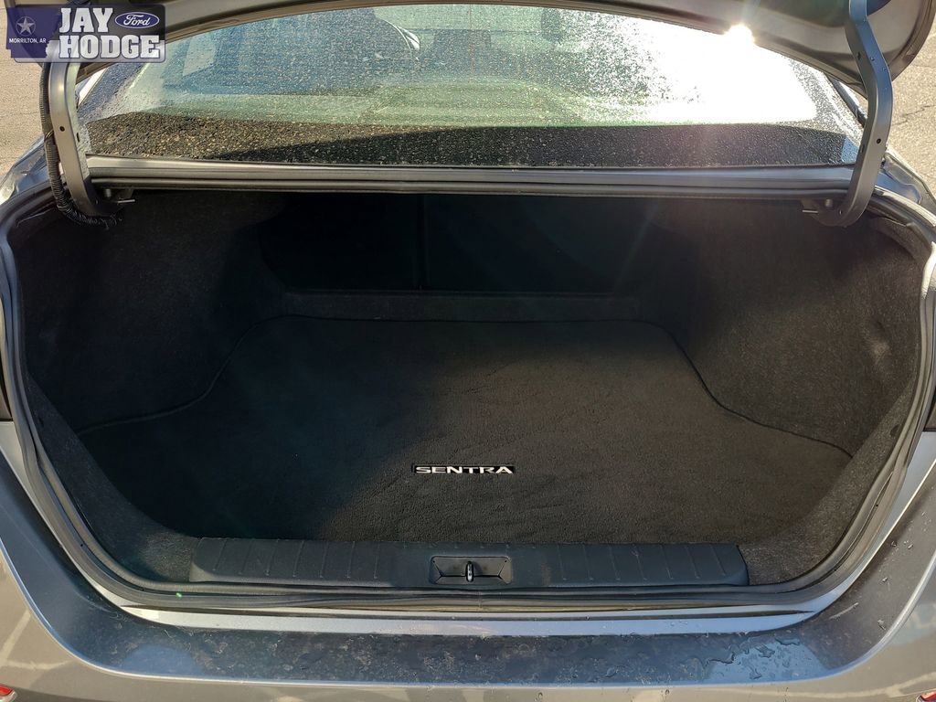 Used 2024 Nissan Sentra SV image 17
