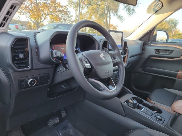 Certified 2024 Ford Bronco Sport Outer Banks w/ Tech Package AWD/4WD image 10
