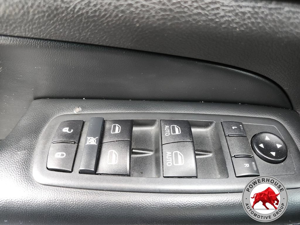 Used 2020 Jeep Grand Cherokee Altitude RWD image 25