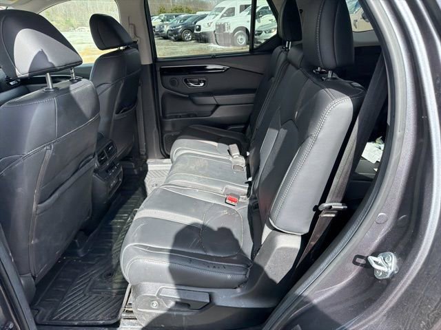 Used 2025 Honda Pilot EX-L image 16