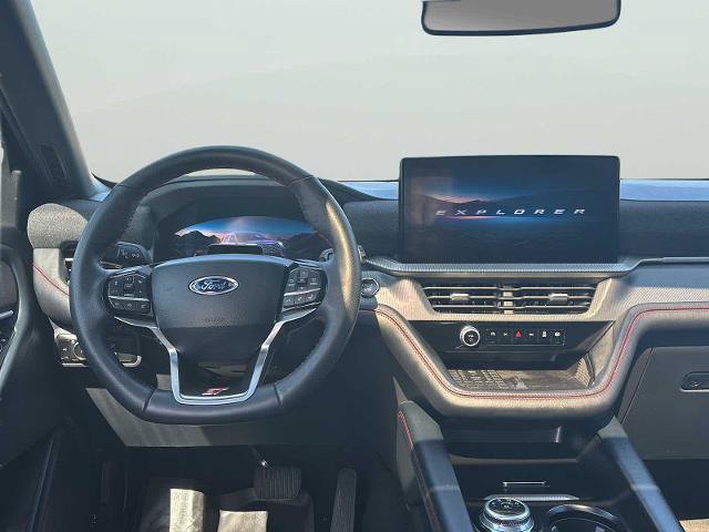 Certified 2025 Ford Explorer ST AWD/4WD image 23