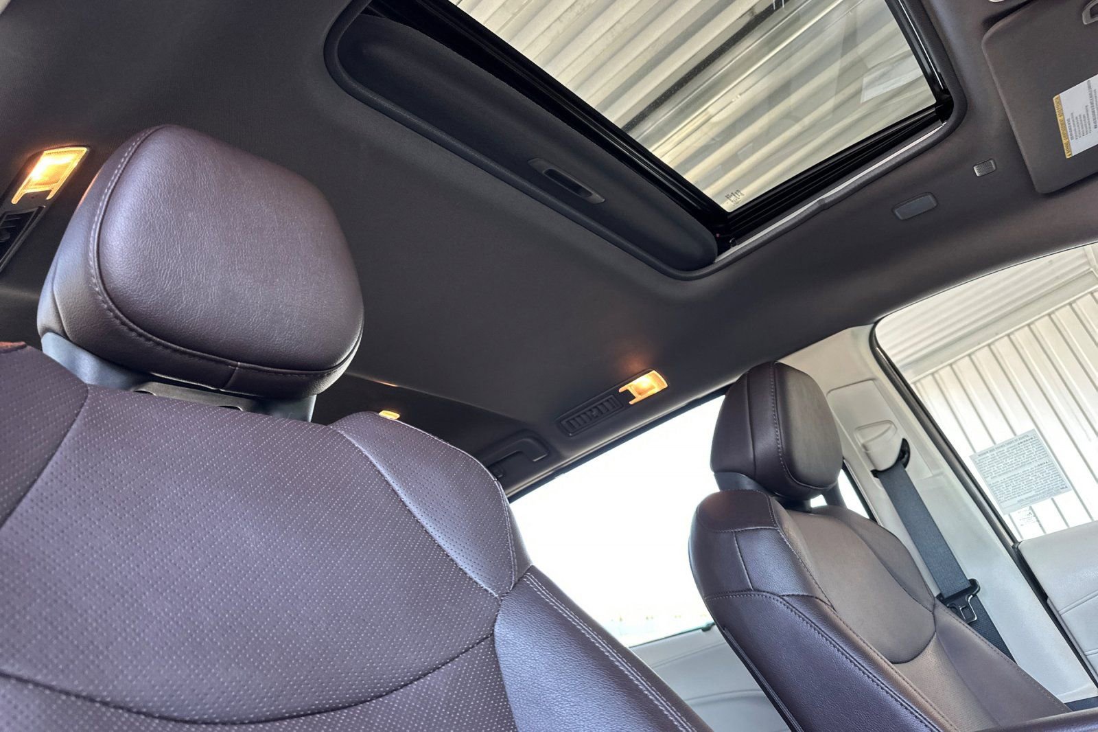 Used 2024 Toyota Sienna Platinum AWD/4WD image 18