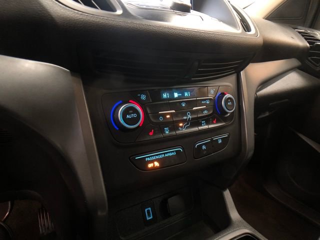 Certified 2018 Ford Escape SE w/ SE Sync 3 Package image 17