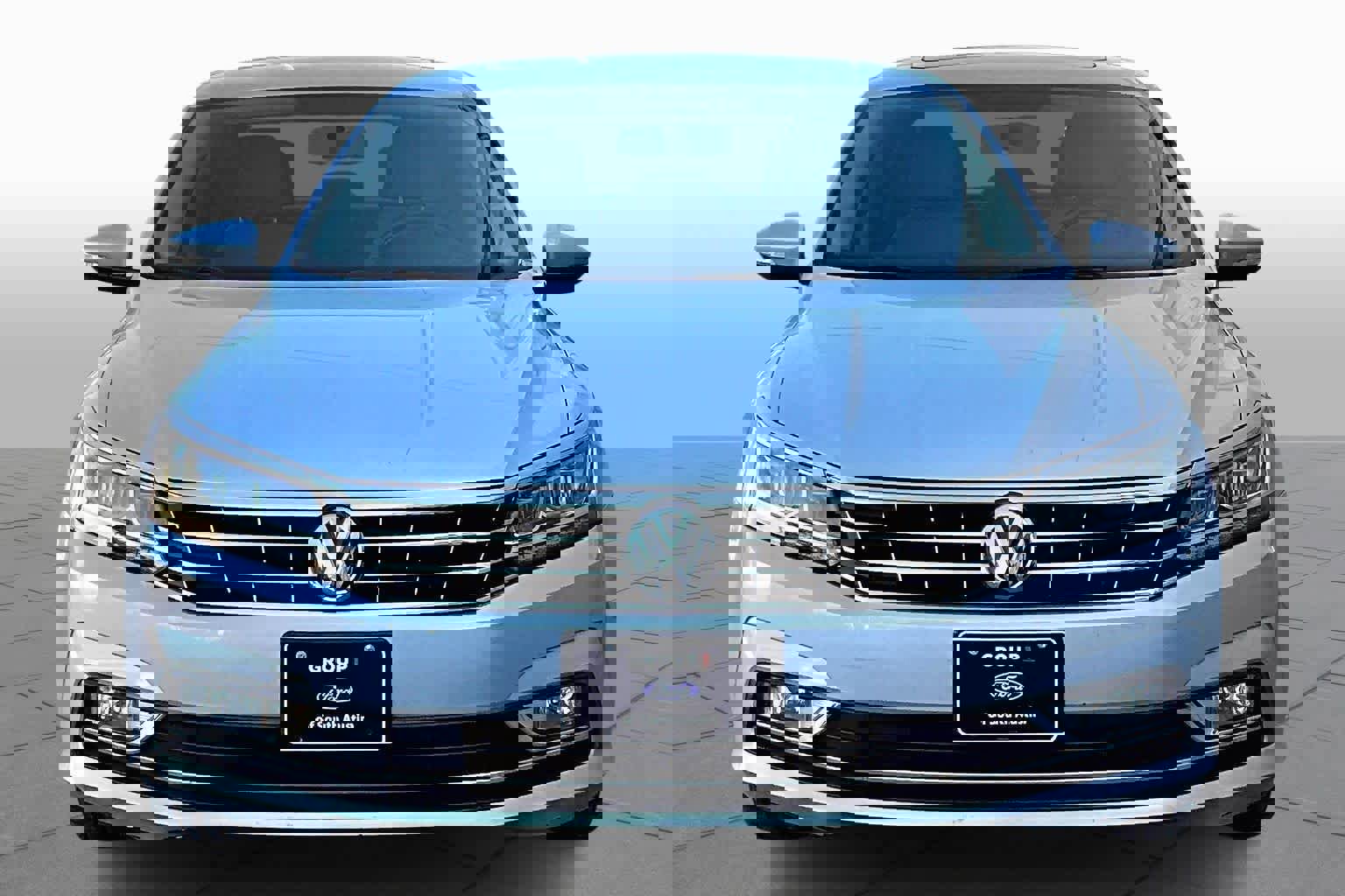 Used 2018 Volkswagen Passat 2.0T SE image 7