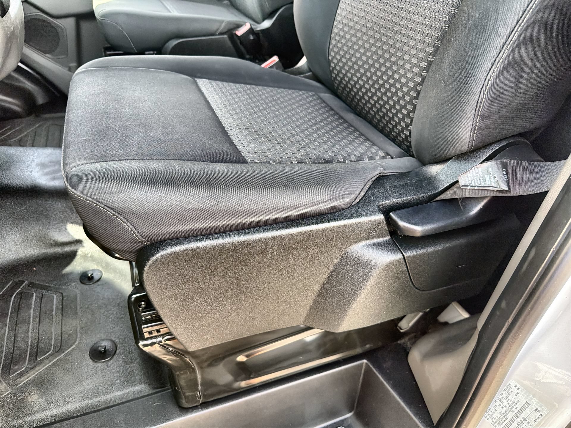 Certified 2025 Ford Transit 250 Low Roof w/ Exterior Upgrade Package RWD image 12