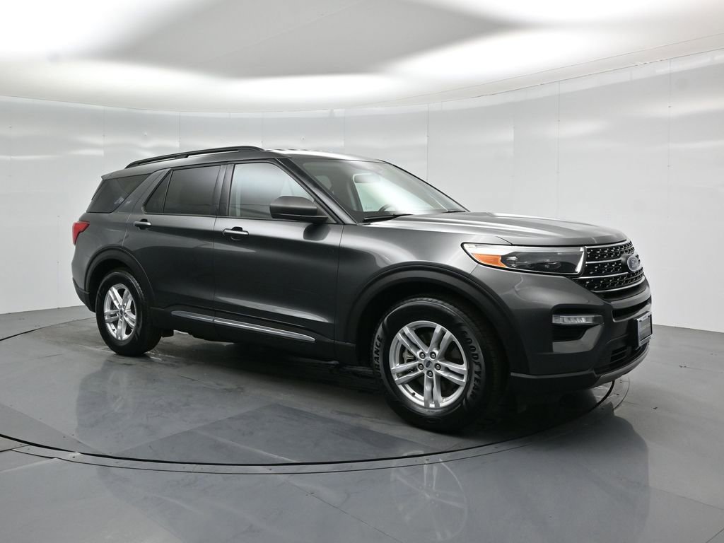 Certified 2020 Ford Explorer XLT w/ Equipment Group 202A image 26