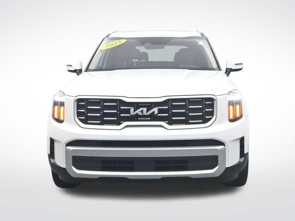 Used 2025 Kia Telluride S FWD image 2